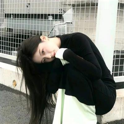 茜色如烧